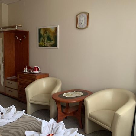 Szent István Wellness Panzió Makó Exterior foto