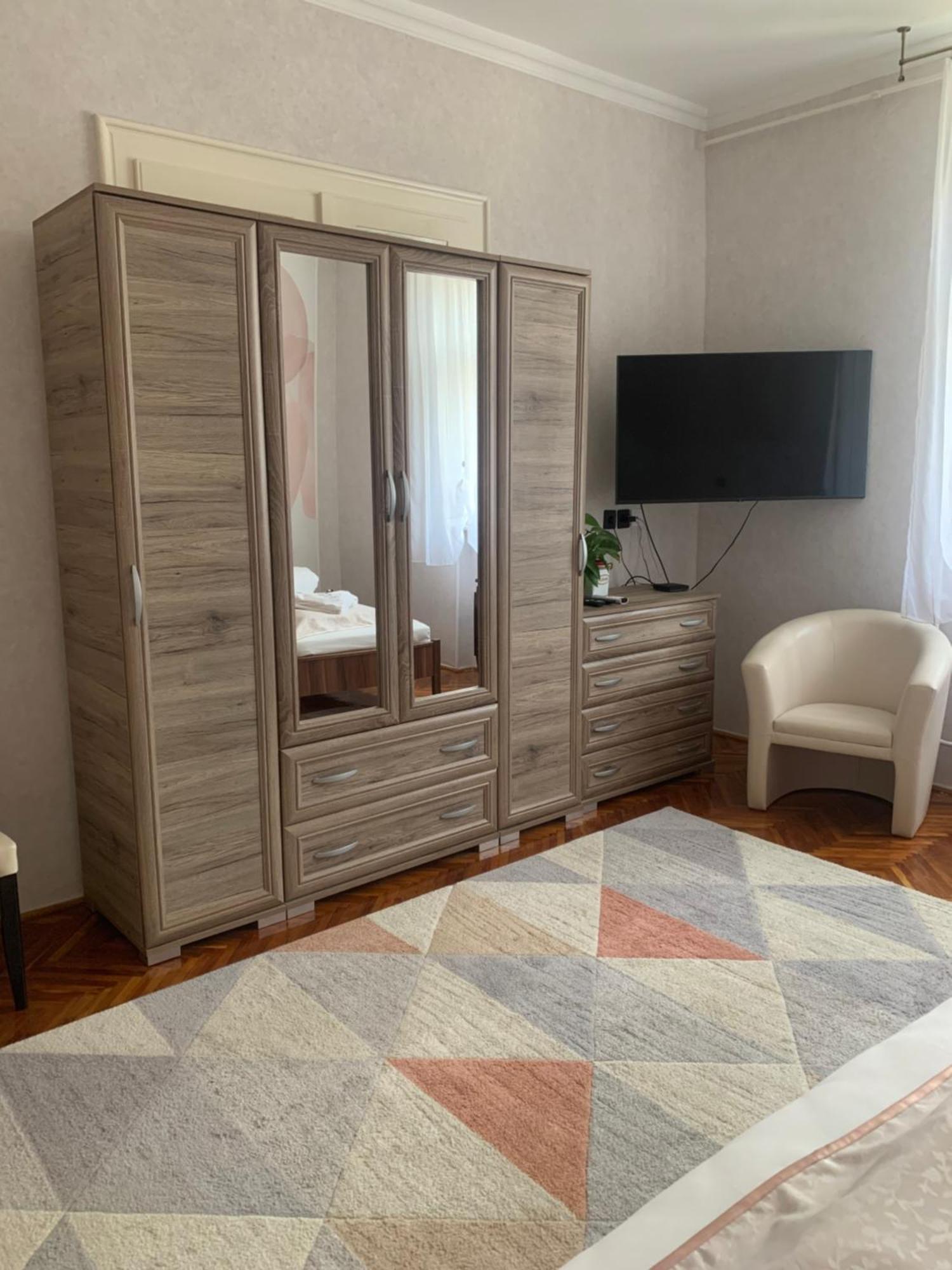 Szent István Wellness Panzió Makó Exterior foto